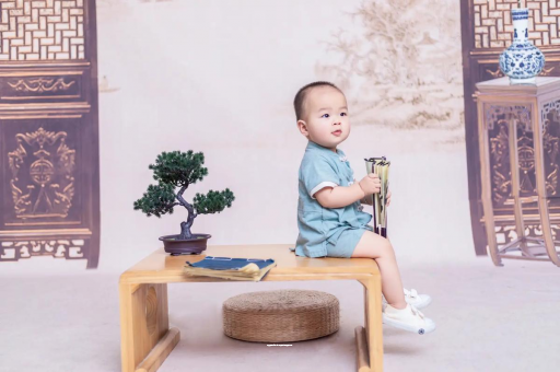 广州供卵代怀包生男孩宝宝屁股淤青